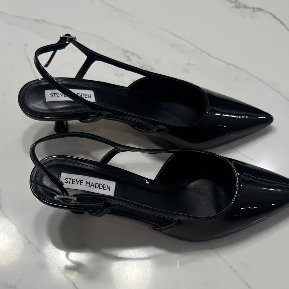 Steve Madden Black Patent Pointed Slingback Pumps - Picture 7 of 12